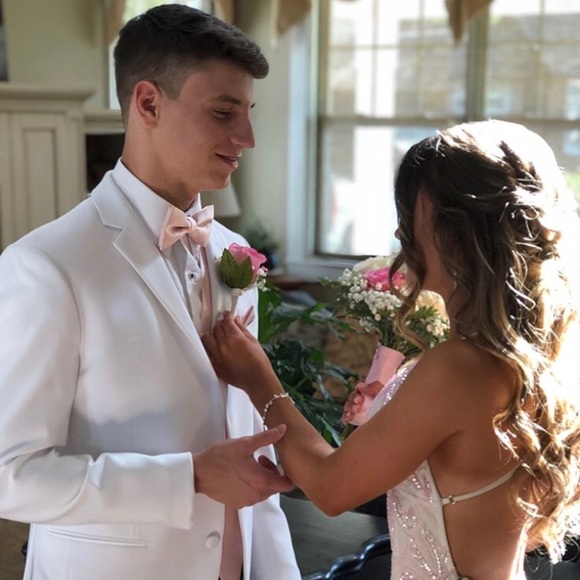 Meet your Posher, Dominic - Picture 1 of 1